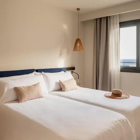 Zel Costa Brava Resort 3*
