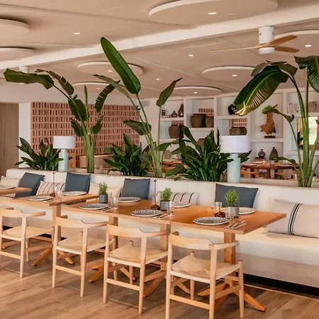 Zel Costa Brava Hotel 3*